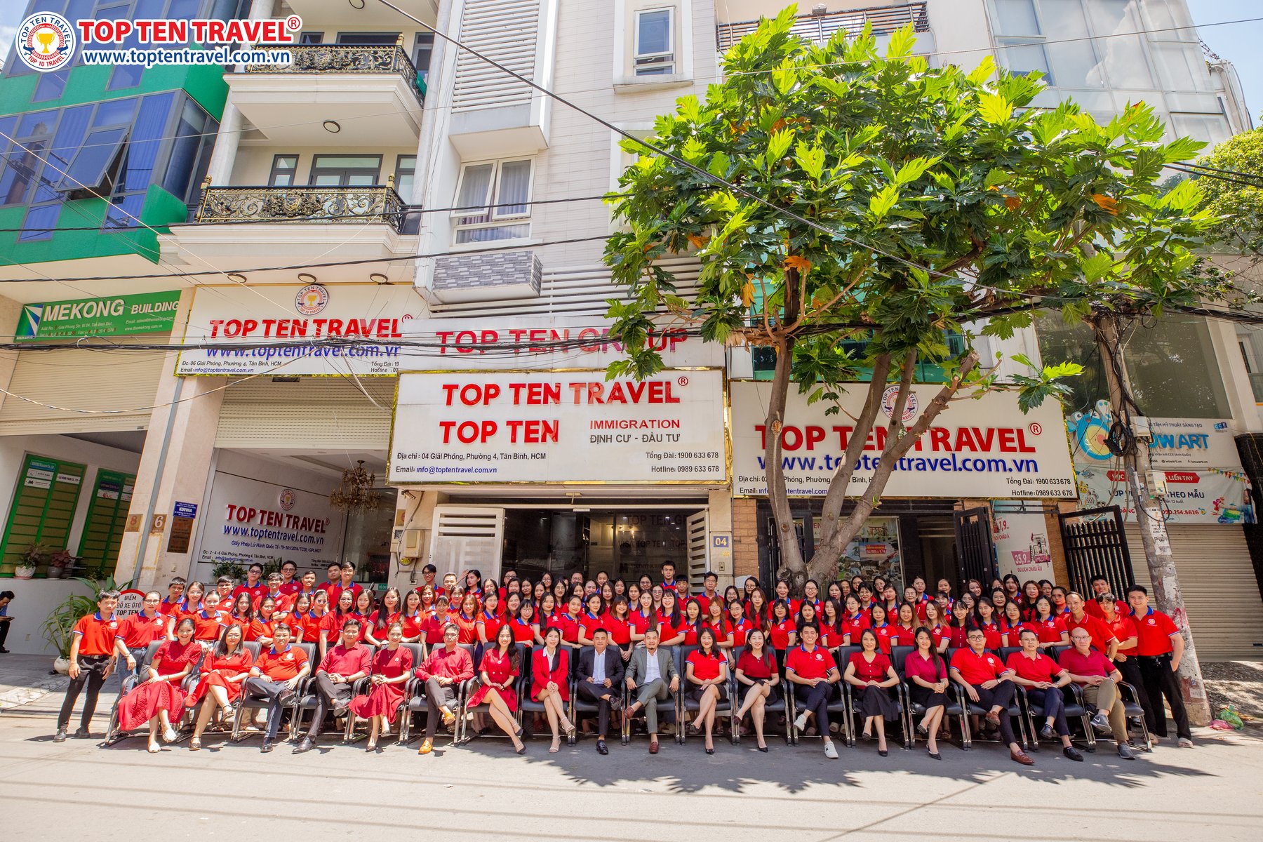 Văn phòng và đội ngũ Top Ten Travel